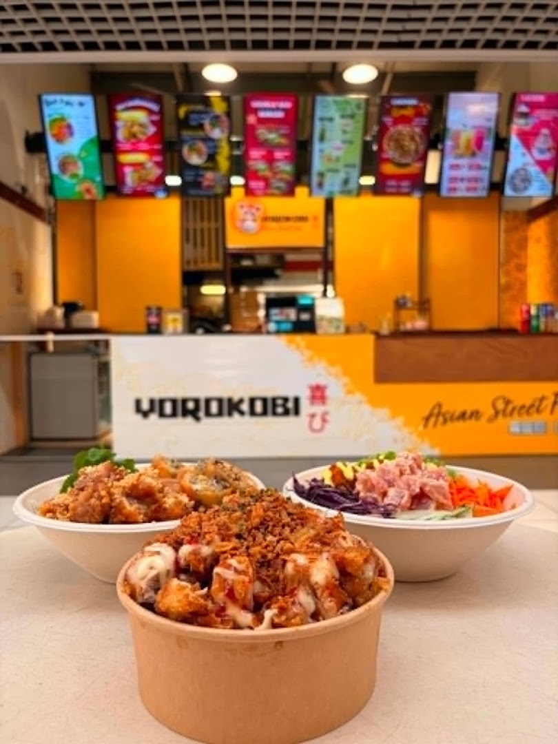 Les bowls signature de Yorokobi devant le comptoir